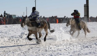 Сүхбаатарын аварга хүлэг шалгаруулах уралдааны их нас