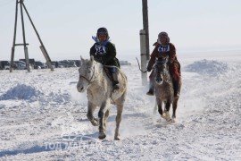 Сүхбаатарын аварга хүлэг шалгаруулах уралдааны их нас