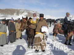 Очирваанийн уламжлалт уралдааны шилдгүүд