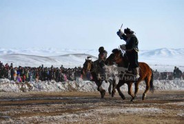 “Дүнжингаравын хурд- 2012” хаврын бүсийн уралдааны хурдан соёолонгууд барианы зурхайд