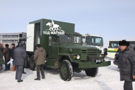 Азарга адуу багтах аварга машин