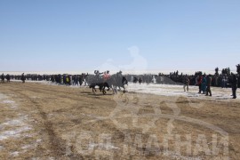 Дорнод аймгийн морин спорт уяачдын холбооны 15 жилийн ойд түрүүлж айрагдсан хурдан хүлгүүд