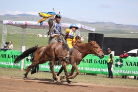 Баянбатын сартай зээрд