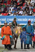 Аймгийн Алдарт уяач Д.Сүхбаатар: Энэ жил төрдөө мөргөөд дөрөвт давхиулчихлаа