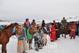 Хөвсгөл аймгийн “Зүүн бүсийн хурд-2015” уралдаанаас...