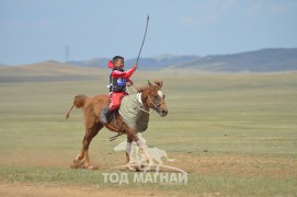 “Ирээдүйн түмэн эх-2016” уралдаанаас...