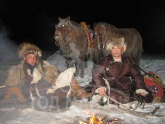 Адуун хийморьтой аялгуун эзэд