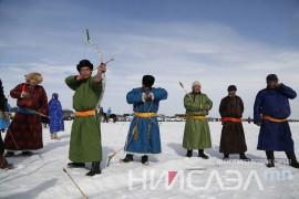 Борцгор хотонтой хамт ирсэн “Мөнгөлөг шагшуурга” наадам