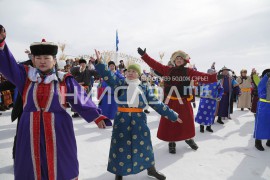 Борцгор хотонтой хамт ирсэн “Мөнгөлөг шагшуурга” наадам