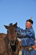 АЙМГИЙН АЛДАРТ УЯАЧ М.ЭНХБАЯР: ОЛОН НААДАМ ХЭССЭН МОРЬ, ХҮН ХОЁР ШААЛ ОНДОО БОЛДОГ