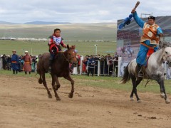 УРАЛДААНЧ О.ЭНХБАЯР: ЦАВЬДАР СОЁОЛОН БИД ХОЁР АМАРХАН ОЙЛГОЛЦСОН